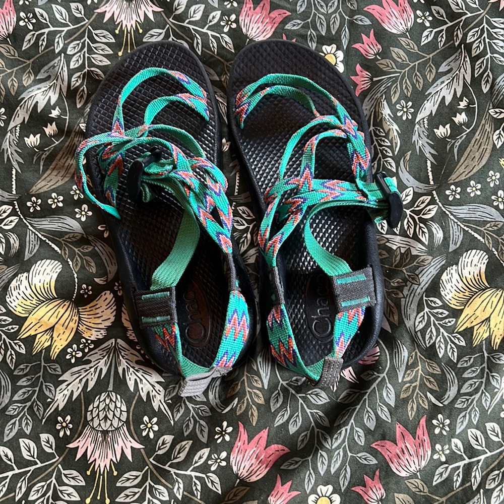 Girls Chevron Strappy Nylon Chacós Sandals